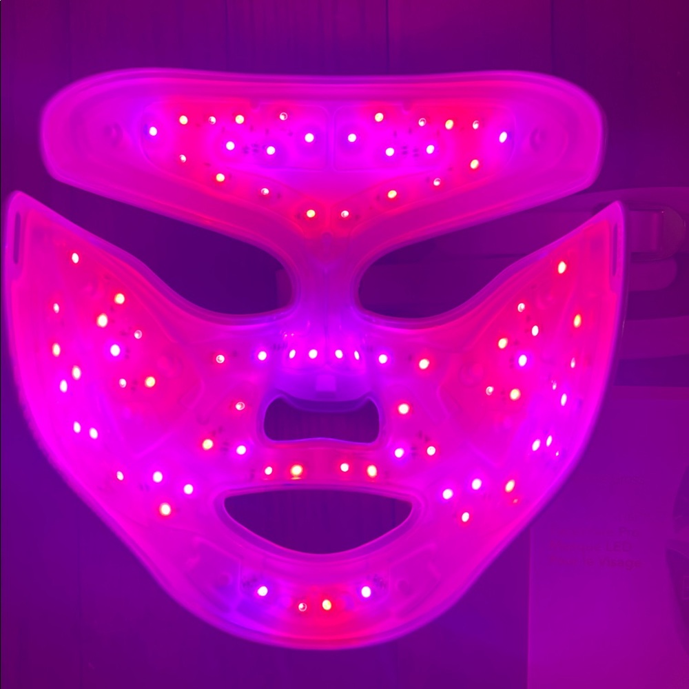 Dr. Dennis Gross Spectralite LED Face Mask - Picture 4 of 5